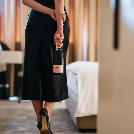 Hotel Restaurant Kod Barica 4*